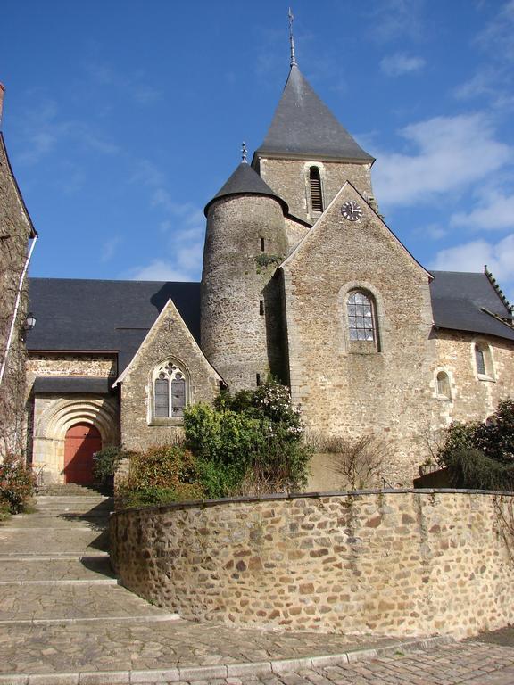 Le Relais De La Caleche Hotel Saint-Denis-dʼAnjou Екстериор снимка